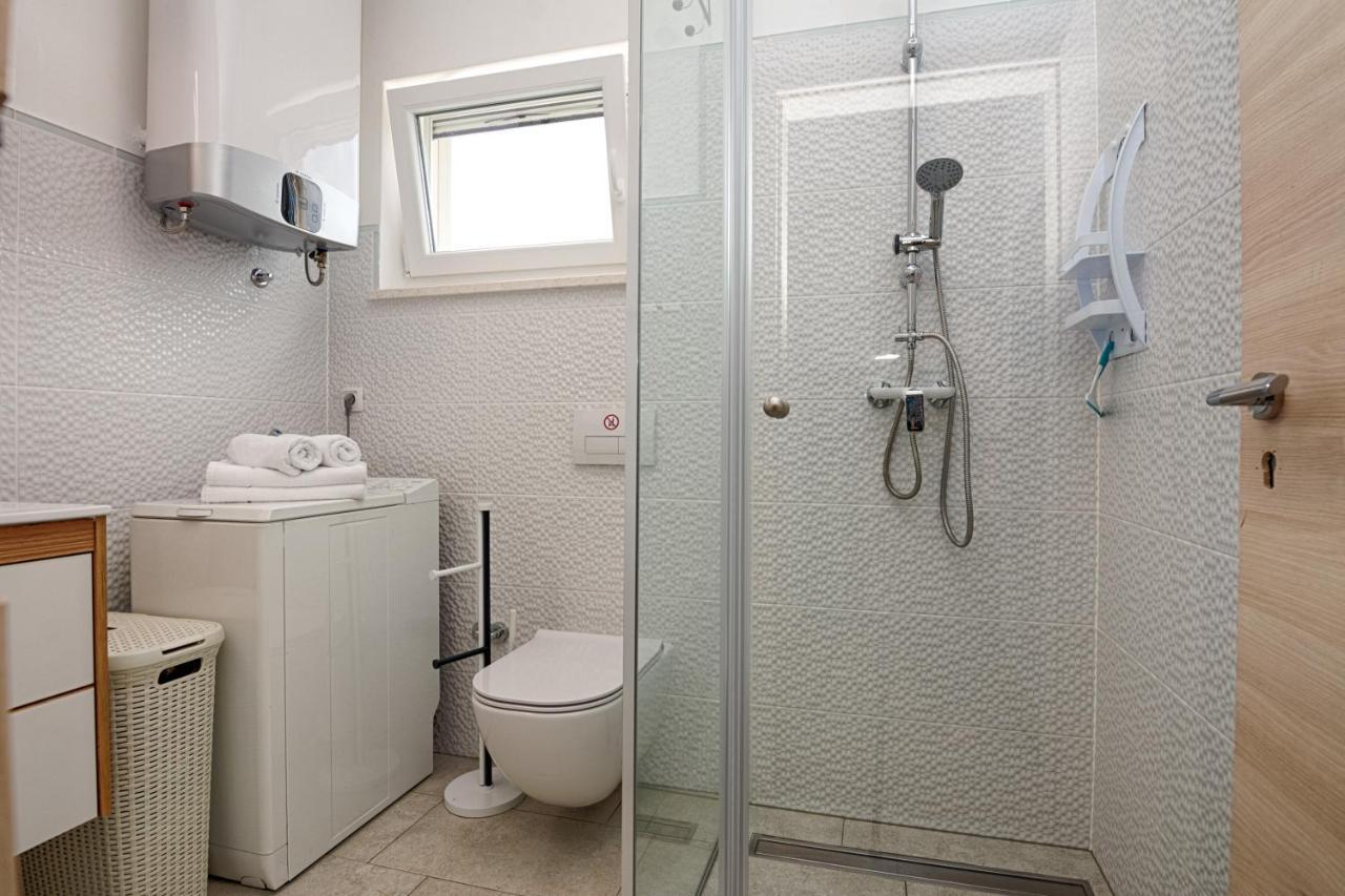 Apartamento Hibiskus App1 Vir Exterior foto
