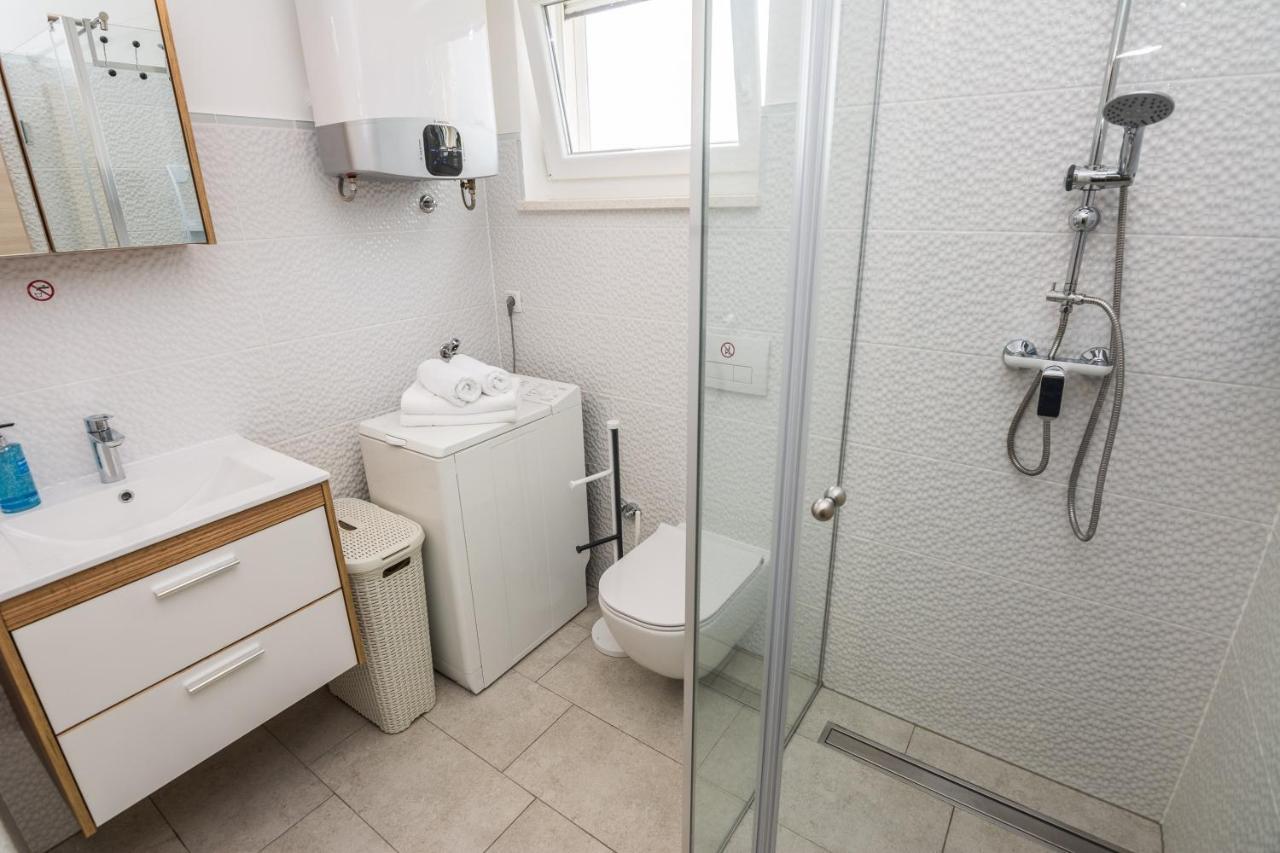 Apartamento Hibiskus App1 Vir Exterior foto